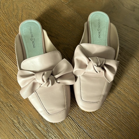 Treasure & Bond Other - Treasure & Bond Bow Slides